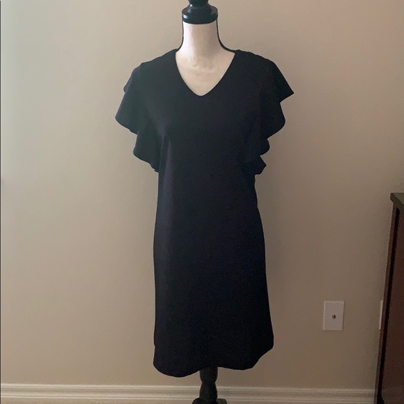 les amis Dresses & Skirts - 🔥🆕 Medium Black Ruffle Sleeve Dress